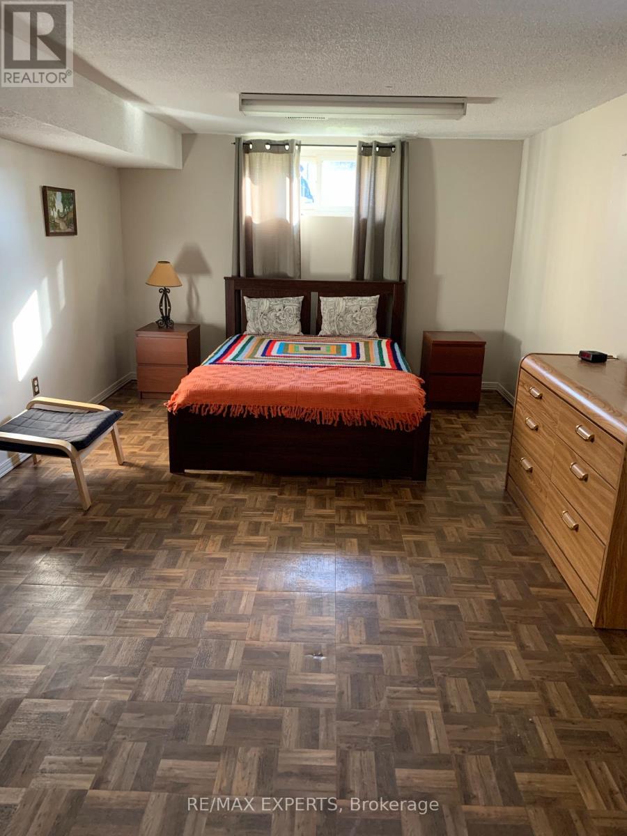 75 St Lucie Drive, Toronto, Ontario  M9M 1T1 - Photo 30 - W12940390