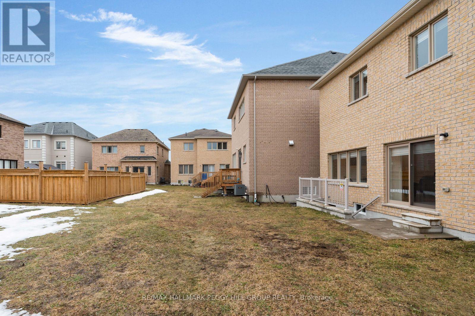 34 Valleo Street, Georgina, Ontario  L4P 0K1 - Photo 14 - N12959940