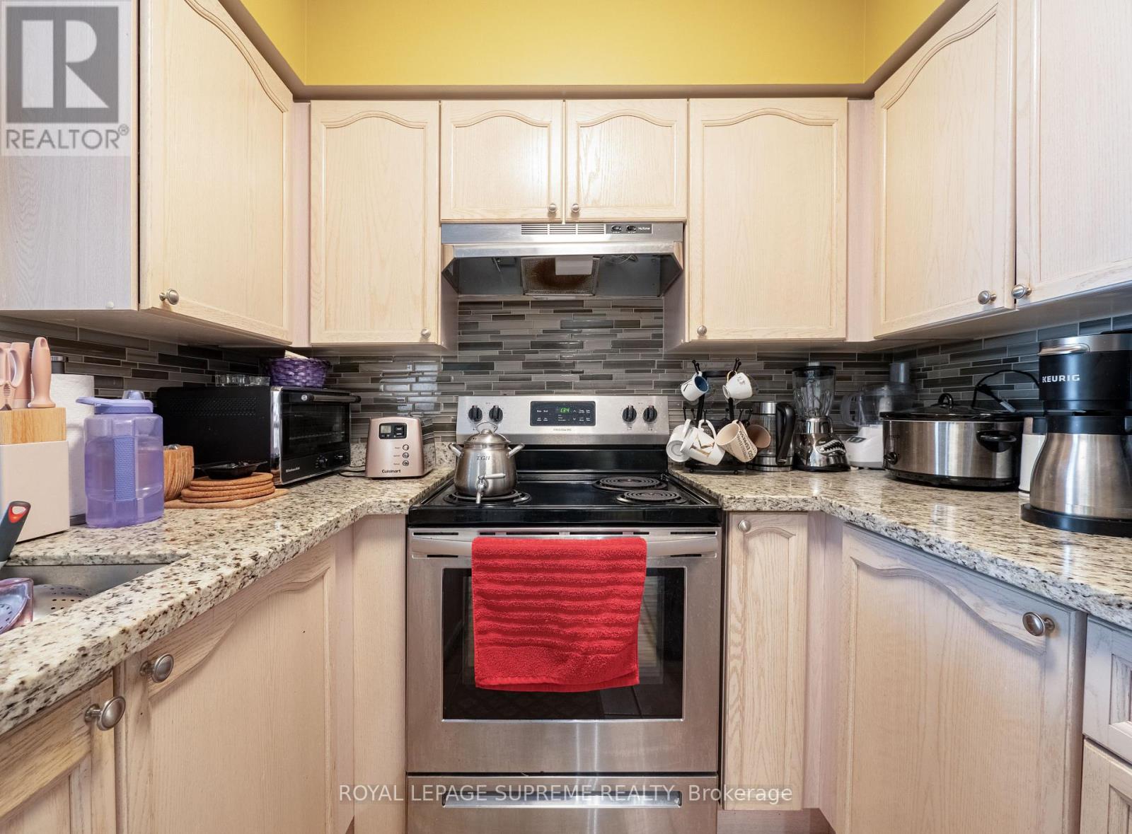 408 - 3 Ellesmere Street, Richmond Hill, Ontario  L4B 4N2 - Photo 6 - N12959994