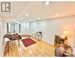 33 FORESTSIDE COURT, Richmond Hill, Ontario