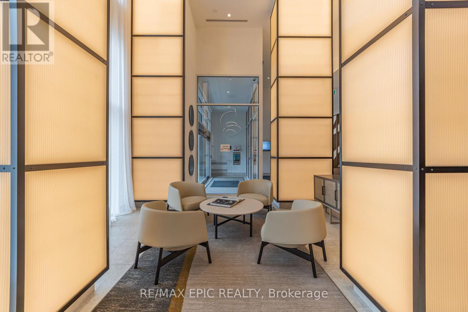 613 - 8888 Yonge Street, Richmond Hill, Ontario  L4C 5V6 - Photo 6 - N12960024