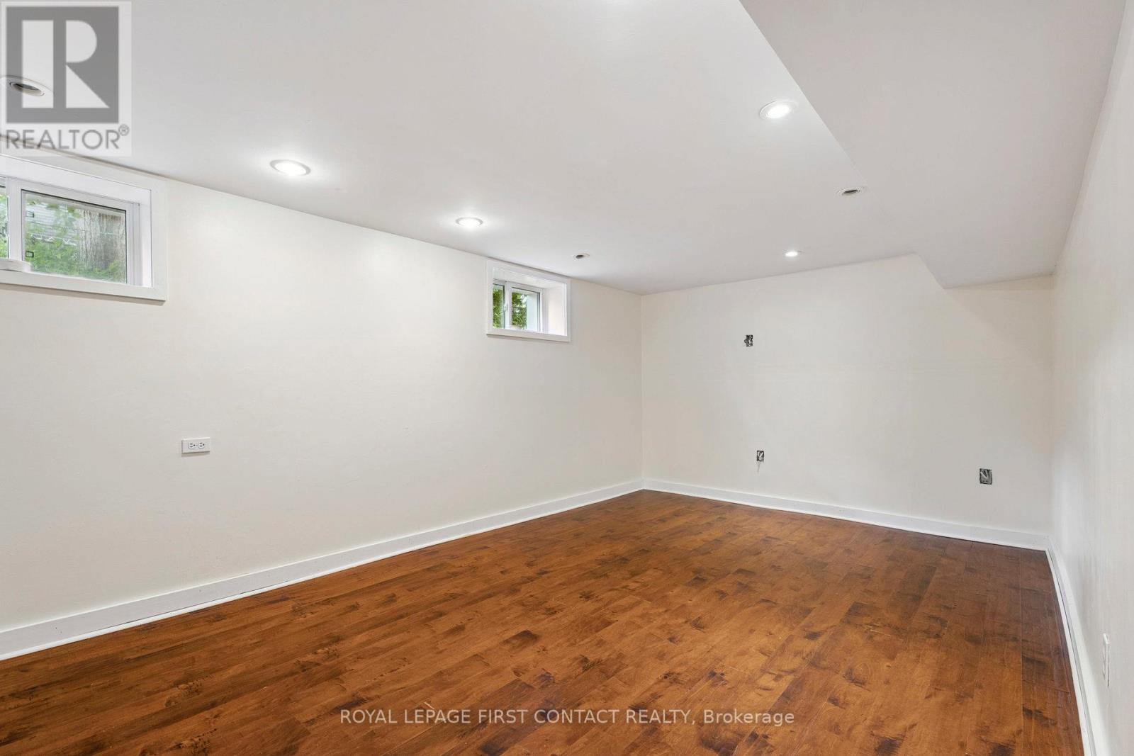 55 Burton Avenue, Barrie, Ontario  L4N 2R5 - Photo 28 - S12960036