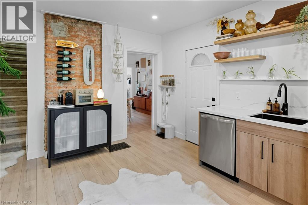 249 Bay Street N, Hamilton, Ontario  L8L 1M2 - Photo 13 - 40802147