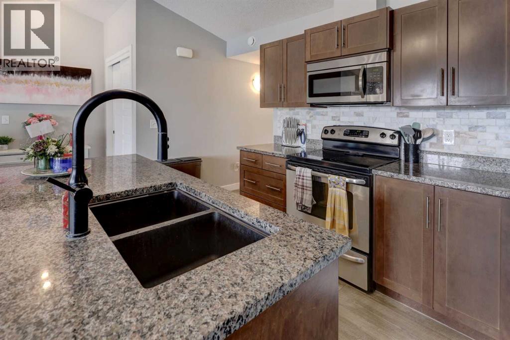 2204, 2781 Chinook Winds Drive SW, Airdrie, Alberta  T4B 3S5 - Photo 7 - A2292635