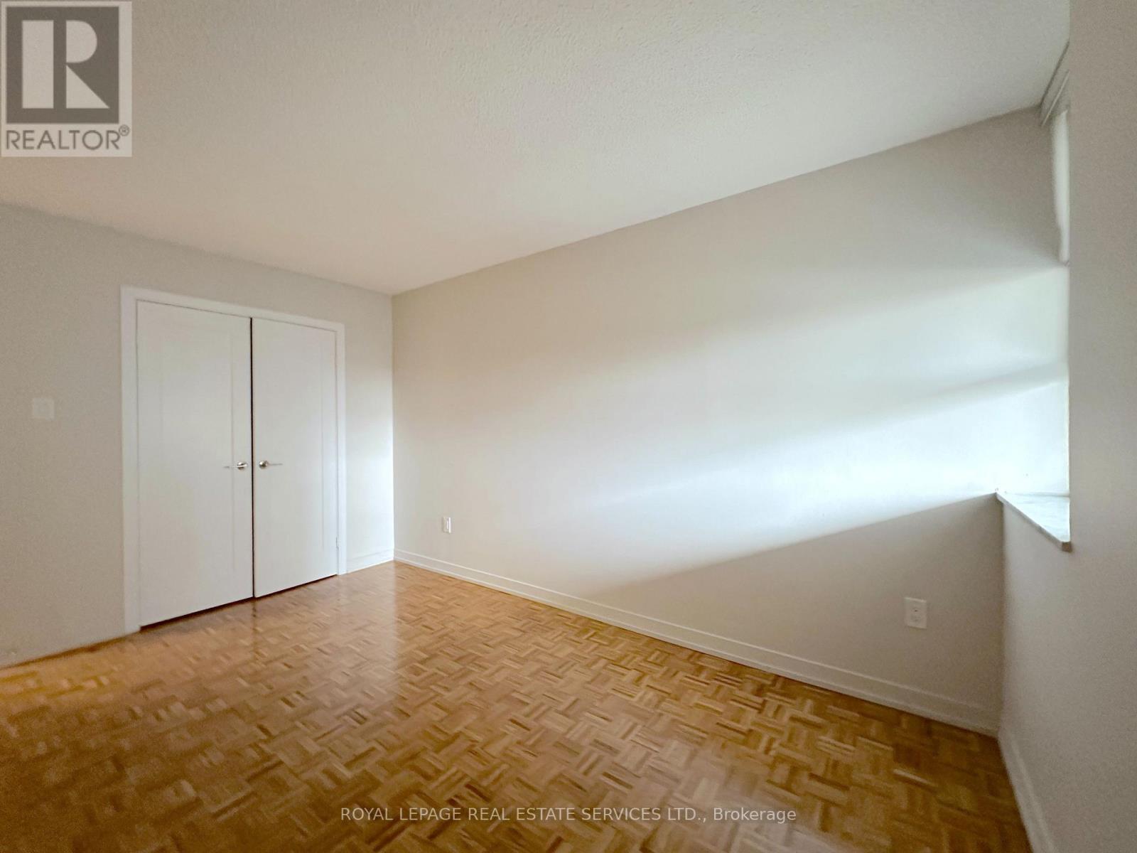 807 - 190 Clark Boulevard, Brampton, Ontario  L6T 4A8 - Photo 7 - W12959954