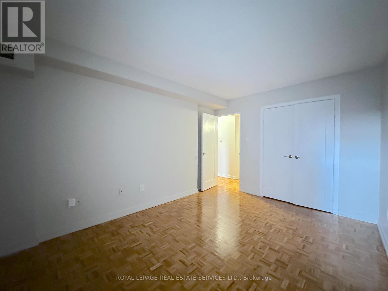 807 - 190 Clark Boulevard, Brampton, Ontario  L6T 4A8 - Photo 8 - W12959954