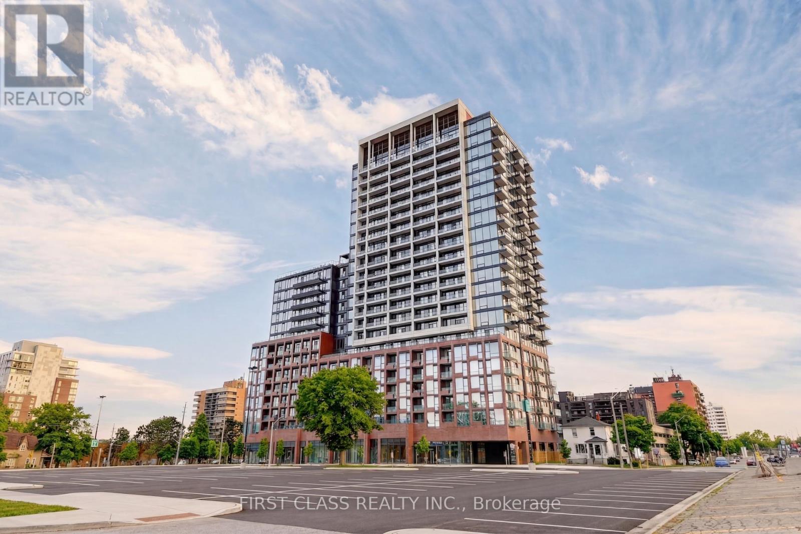 909 - 28 ANN STREET, Mississauga, Ontario