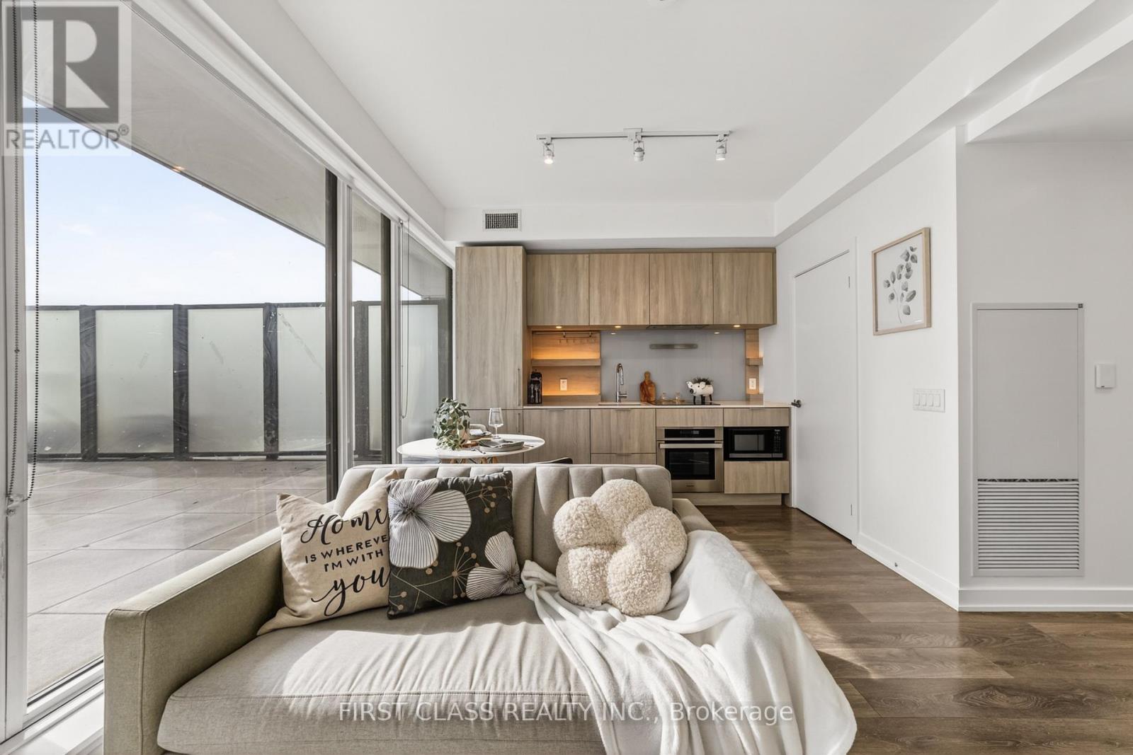 909 - 28 Ann Street, Mississauga, Ontario  L5G 0E1 - Photo 11 - W12959976