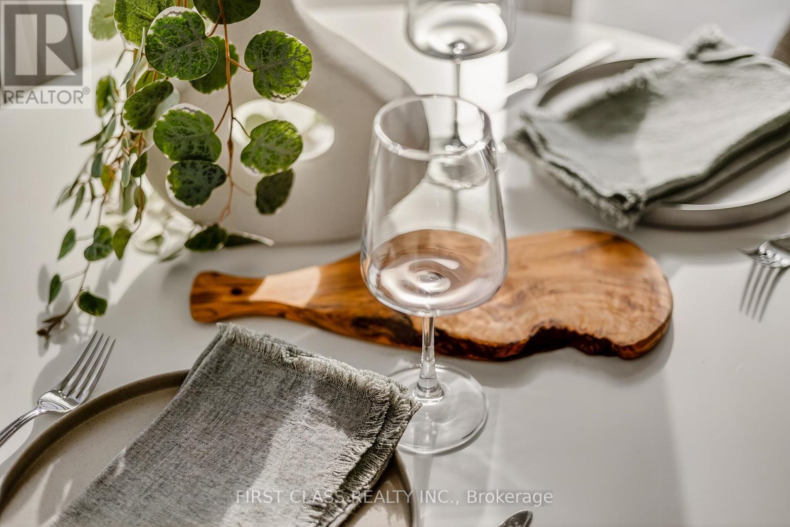 909 - 28 Ann Street, Mississauga, Ontario  L5G 0E1 - Photo 23 - W12959976