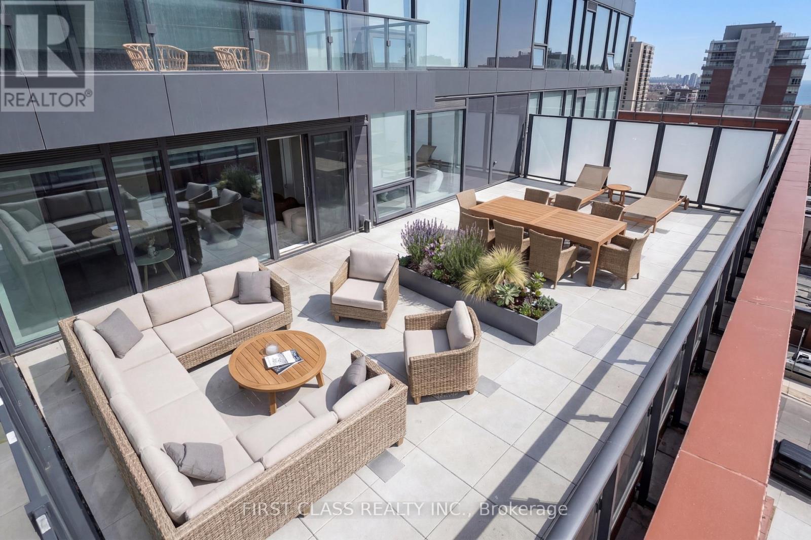 909 - 28 Ann Street, Mississauga, Ontario  L5G 0E1 - Photo 4 - W12959976