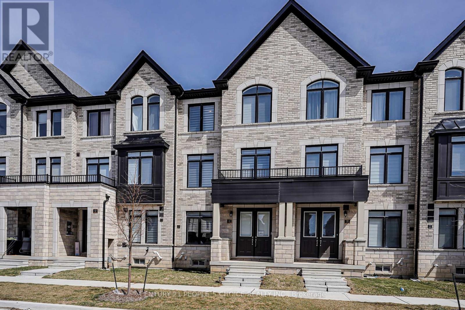 41 Minnock Street W, Caledon, Ontario  L7C 4K9 - Photo 3 - W12959992