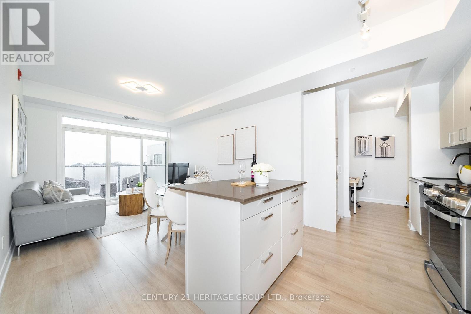 610 - 385 OSLER STREET, Toronto, Ontario