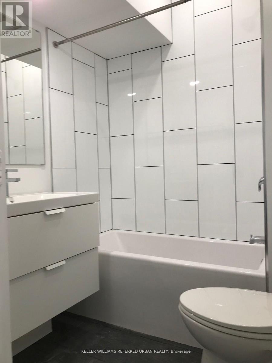 Room 3 - 344 Bartlett Avenue N, Toronto, Ontario  M6H 3G7 - Photo 8 - W12960016