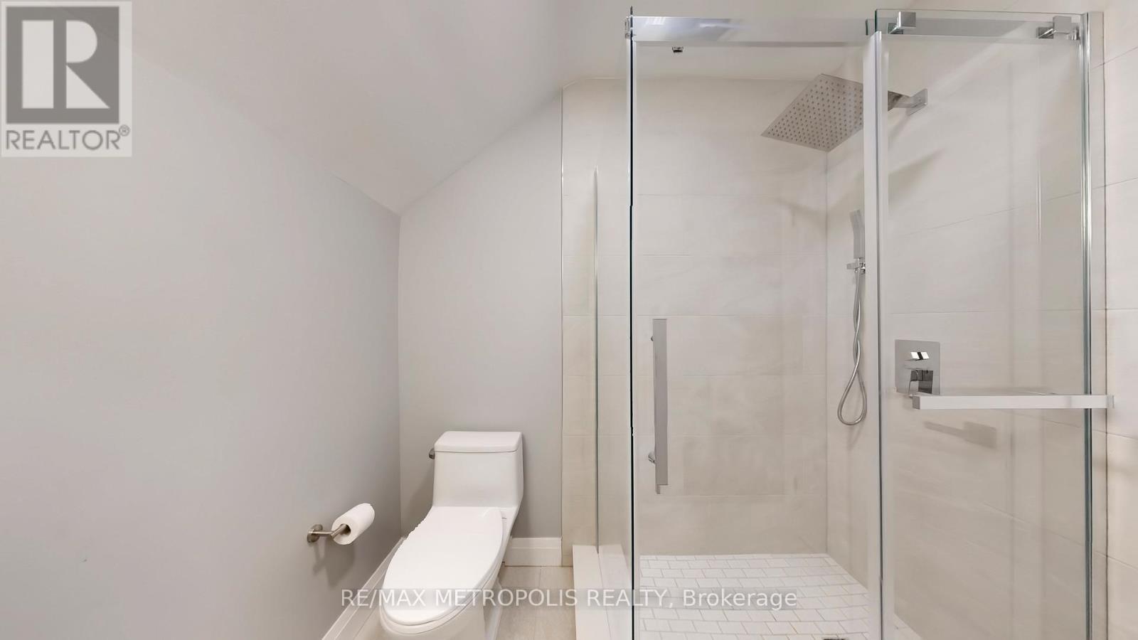 15 Eileen Avenue, Toronto, Ontario  M6N 1V5 - Photo 15 - W12960026