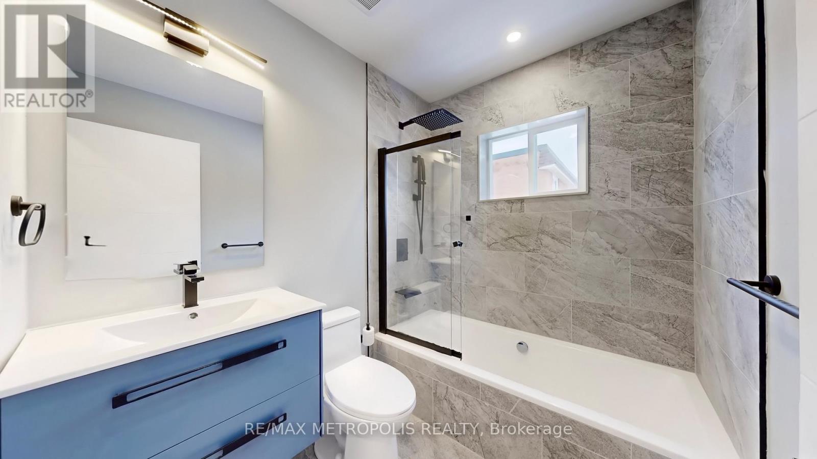 15 Eileen Avenue, Toronto, Ontario  M6N 1V5 - Photo 21 - W12960026