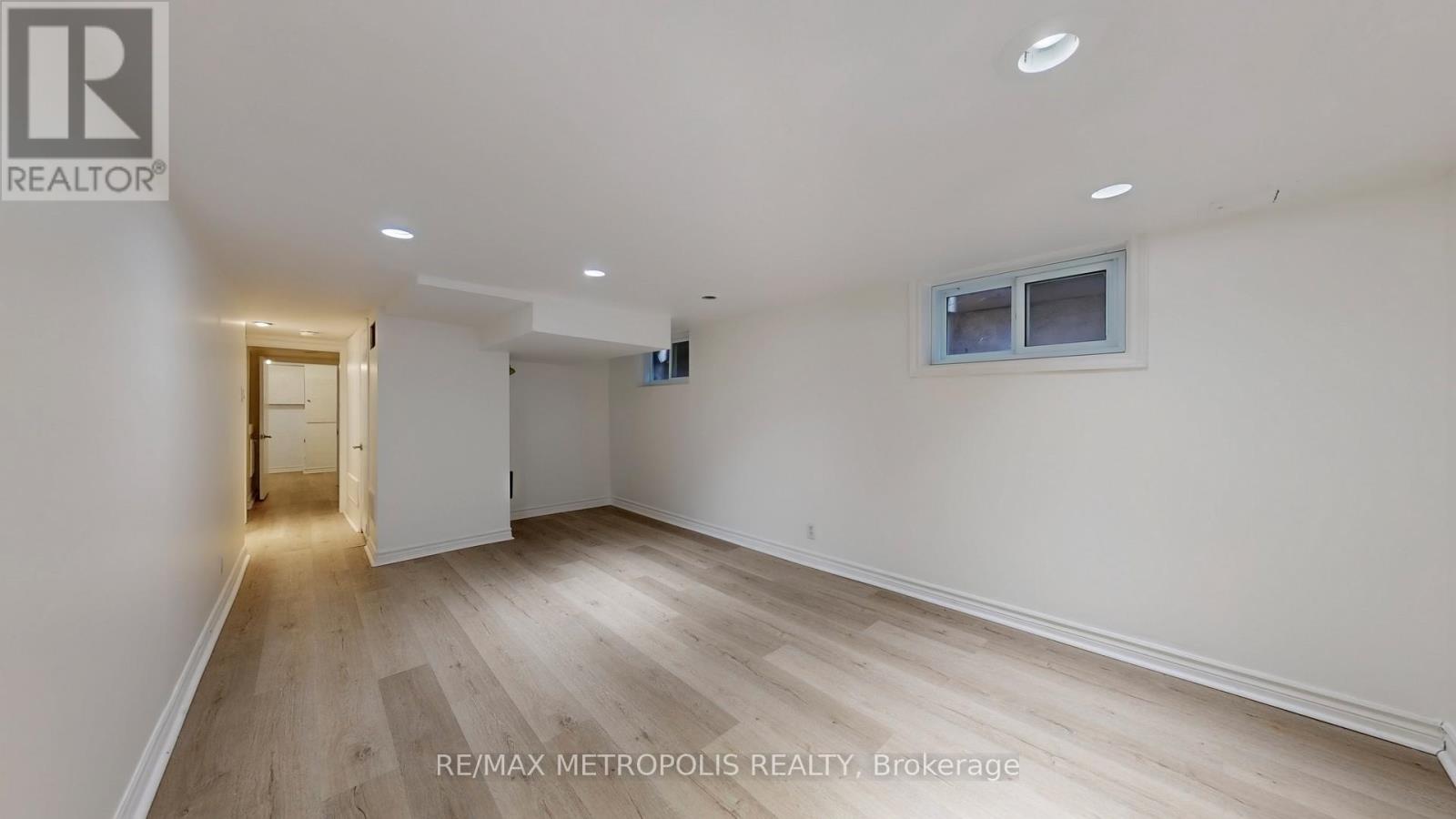 15 Eileen Avenue, Toronto, Ontario  M6N 1V5 - Photo 23 - W12960026