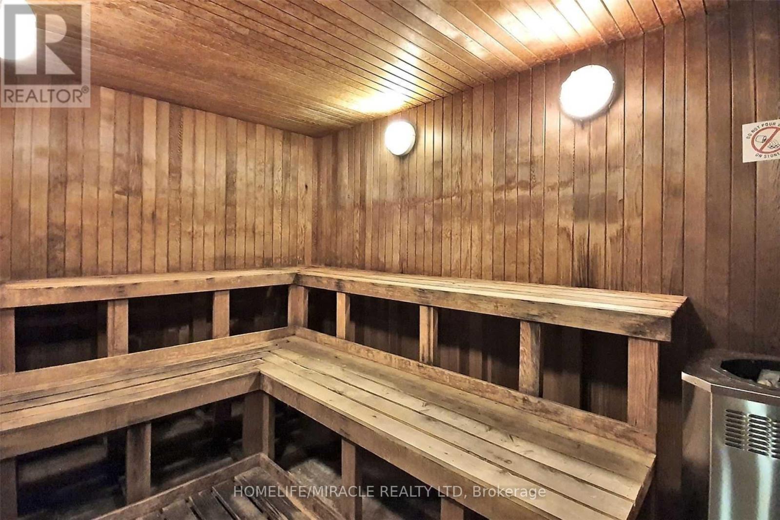 617 - 339 Rathburn Road W, Mississauga, Ontario  L5B 0K6 - Photo 21 - W12960042