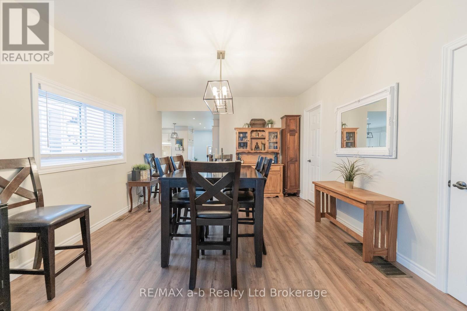 13 Potters Road N, Tillsonburg, Ontario  N4G 2G9 - Photo 12 - X12886534