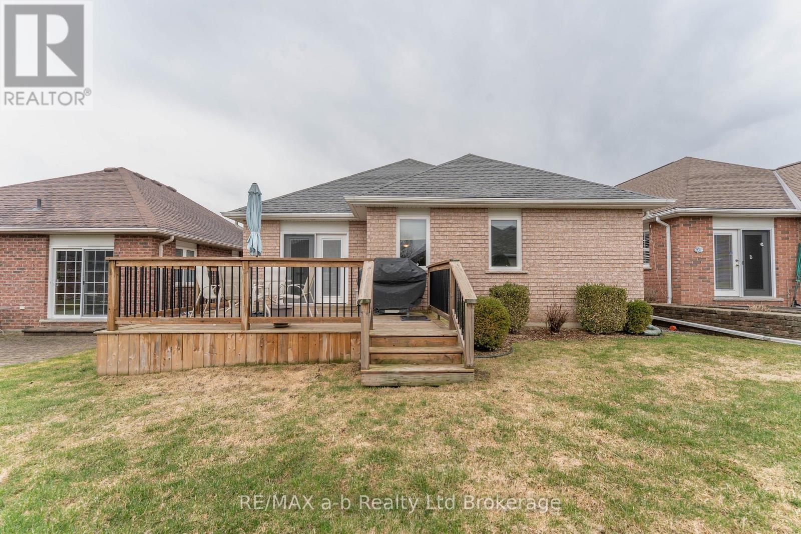 218 Baldwin Street, Tillsonburg, Ontario  N4G 5W3 - Photo 33 - X12724104