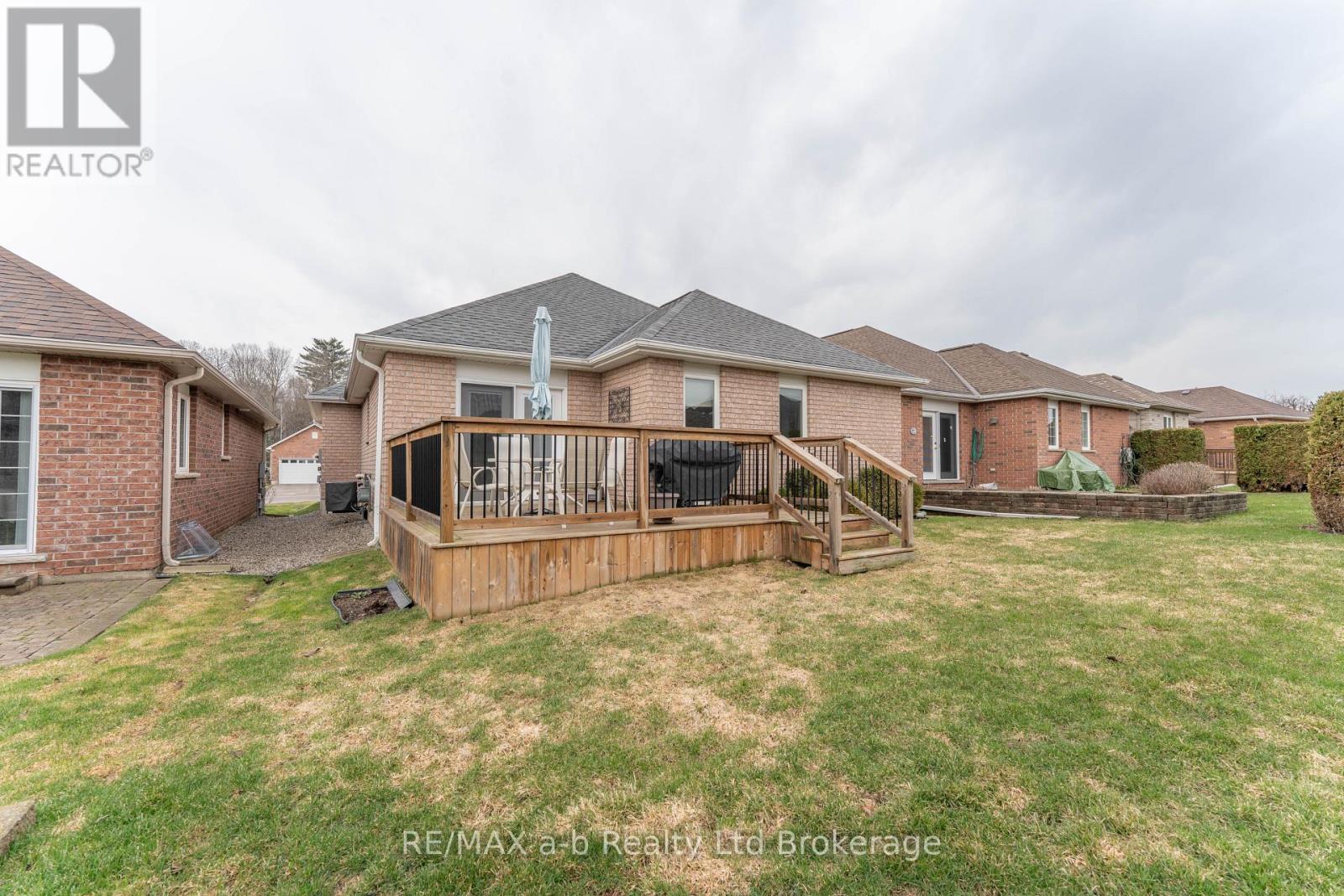 218 Baldwin Street, Tillsonburg, Ontario  N4G 5W3 - Photo 32 - X12724104