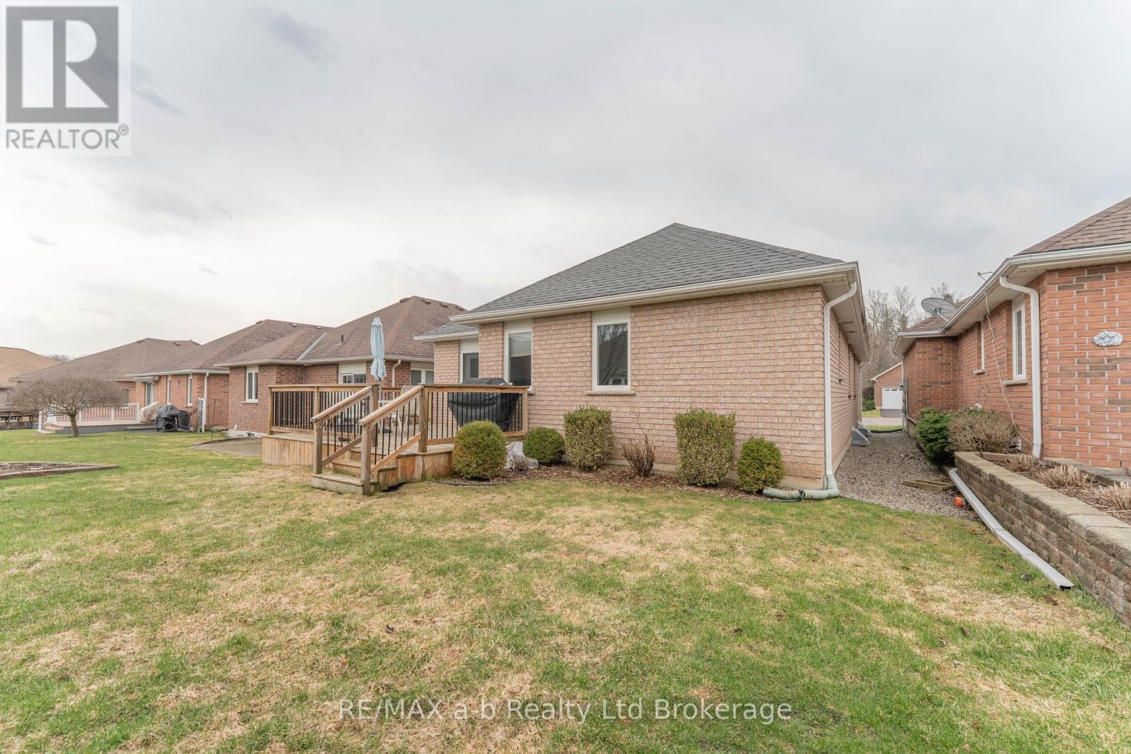 218 Baldwin Street, Tillsonburg, Ontario  N4G 5W3 - Photo 34 - X12724104