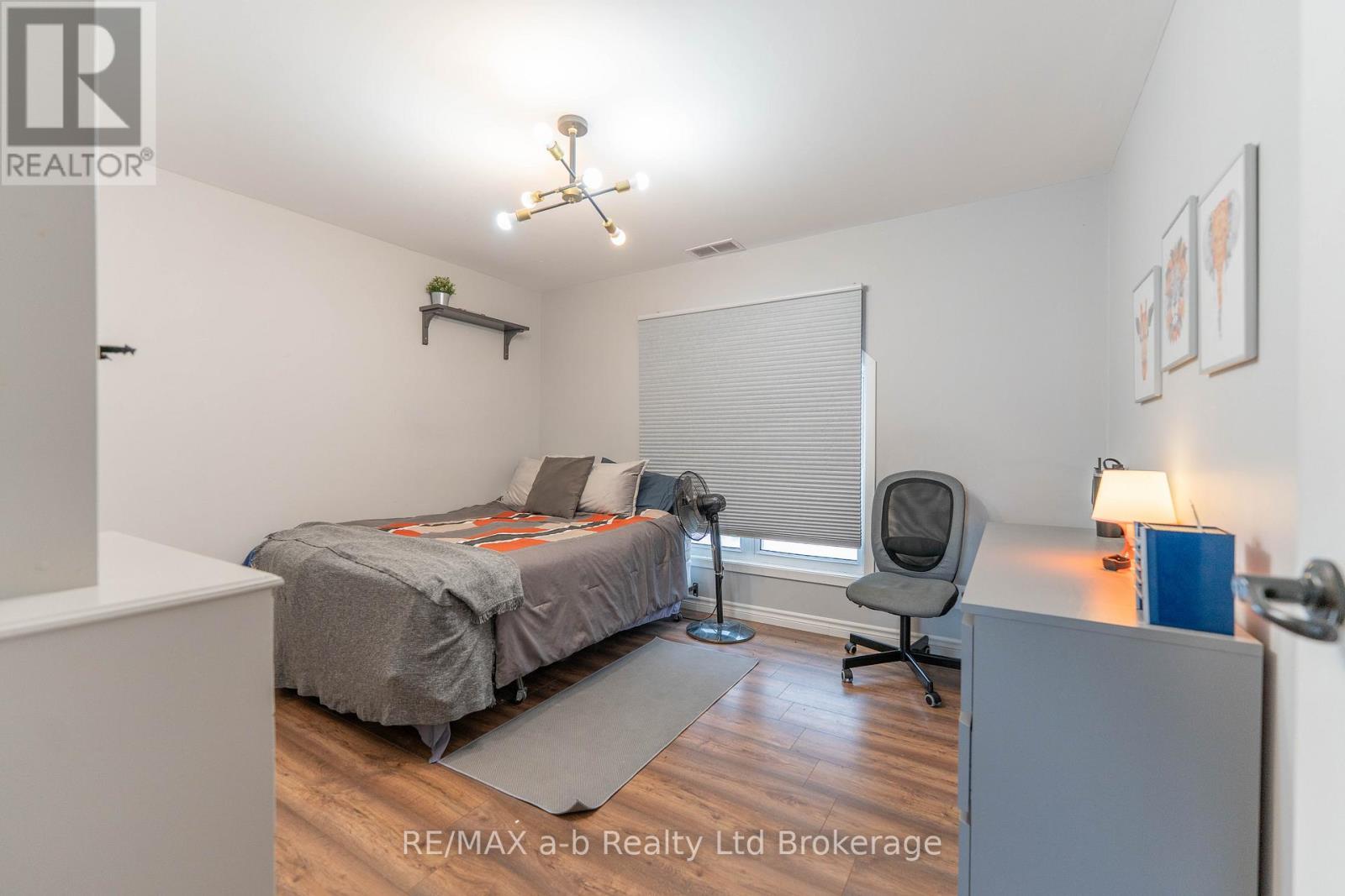 13 Potters Road N, Tillsonburg, Ontario  N4G 2G9 - Photo 28 - X12886534