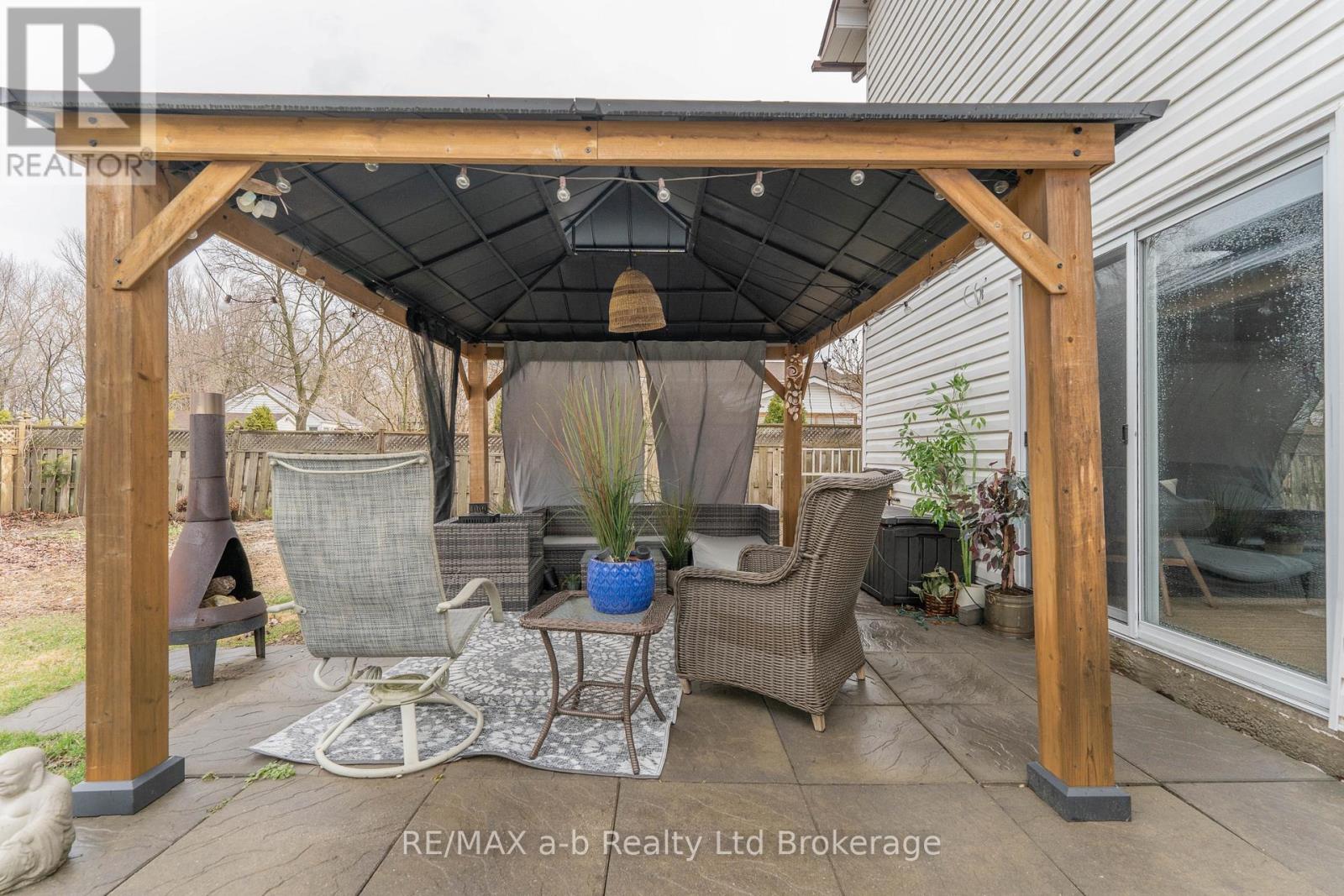 13 Potters Road N, Tillsonburg, Ontario  N4G 2G9 - Photo 35 - X12886534