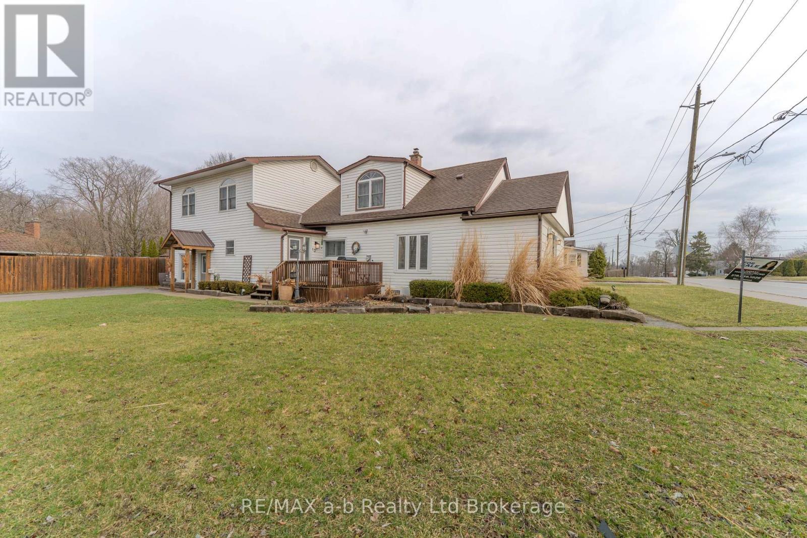 13 Potters Road N, Tillsonburg, Ontario  N4G 2G9 - Photo 39 - X12886534