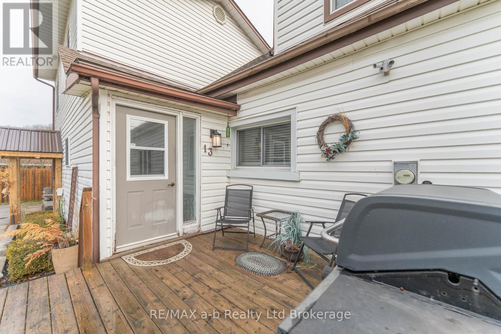 13 Potters Road N, Tillsonburg, Ontario  N4G 2G9 - Photo 37 - X12886534