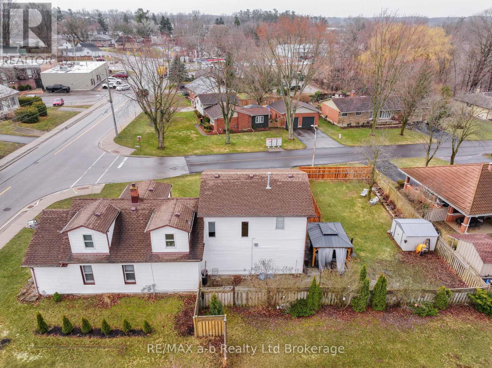 13 Potters Road N, Tillsonburg, Ontario  N4G 2G9 - Photo 44 - X12886534