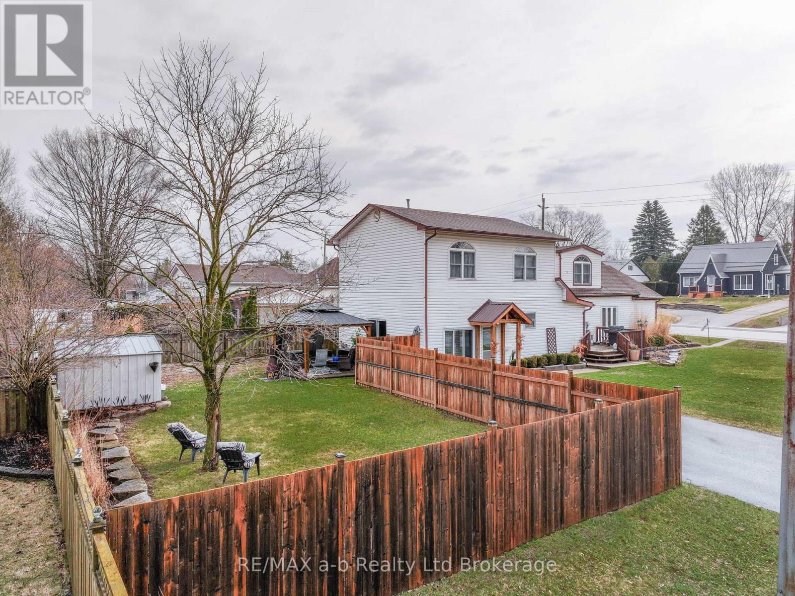 13 Potters Road N, Tillsonburg, Ontario  N4G 2G9 - Photo 40 - X12886534