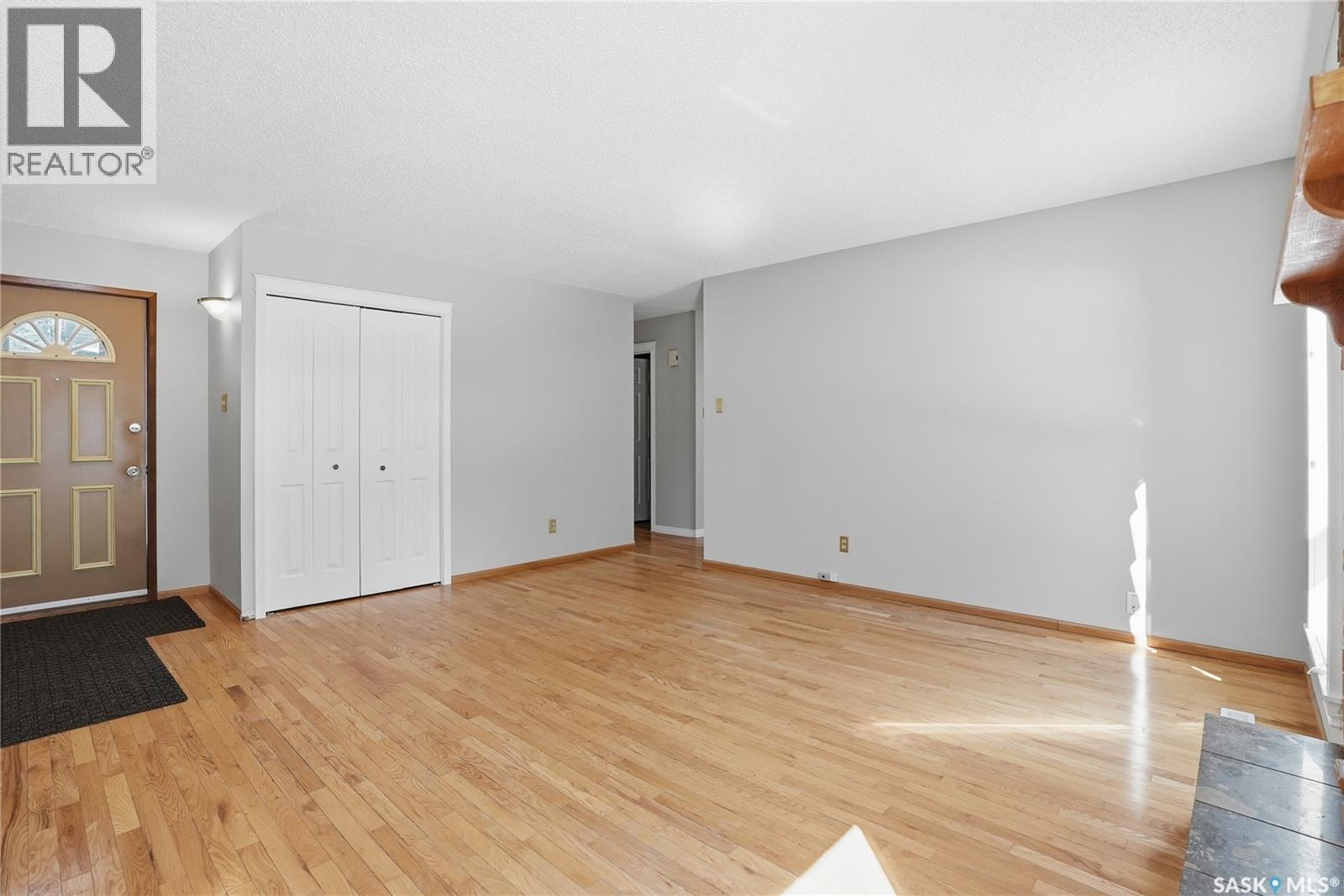 223 Meilicke Road, Saskatoon, Saskatchewan  S7K 5V6 - Photo 3 - SK032136