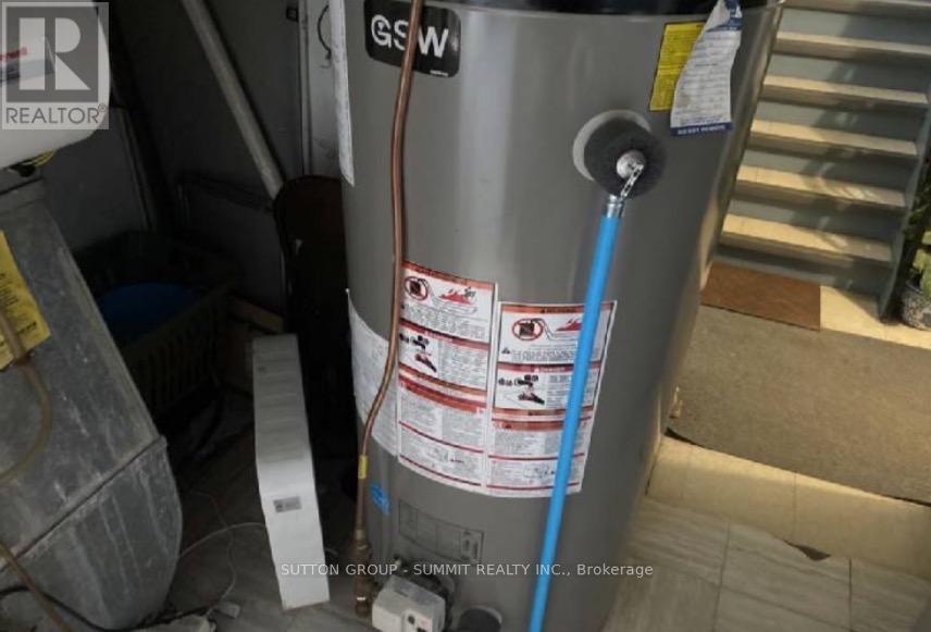 31 Southdale Avenue, Kitchener, Ontario  N2M 3V4 - Photo 14 - X12959946