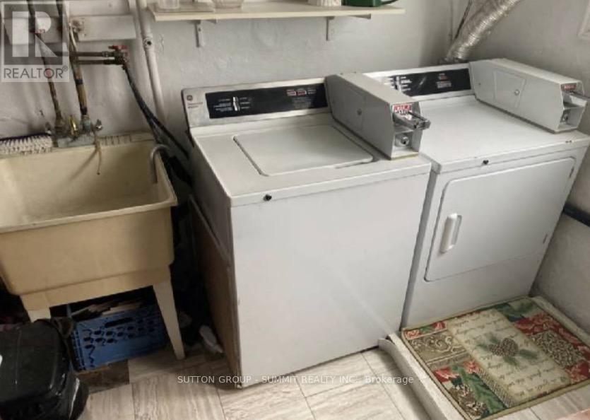 31 Southdale Avenue, Kitchener, Ontario  N2M 3V4 - Photo 16 - X12959946