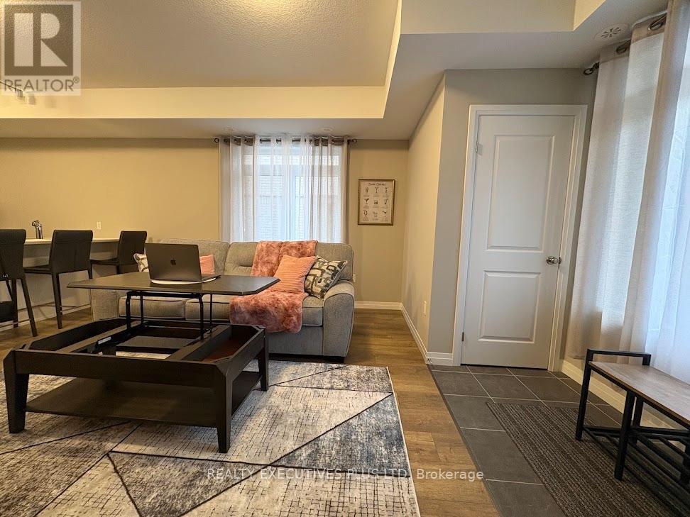 38 Thatcher Drive, Guelph, Ontario  N1L 1B3 - Photo 7 - X12959972