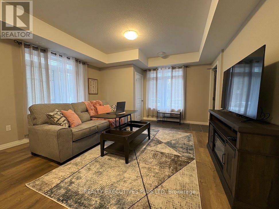 38 Thatcher Drive, Guelph, Ontario  N1L 1B3 - Photo 8 - X12959972