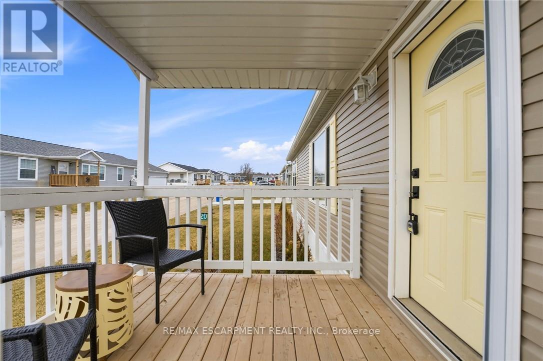 20 Hickory Hollow, Haldimand, Ontario  N0A 1L0 - Photo 11 - X12960044