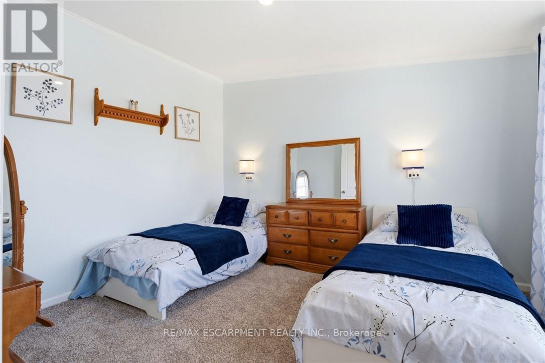 20 Hickory Hollow, Haldimand, Ontario  N0A 1L0 - Photo 26 - X12960044