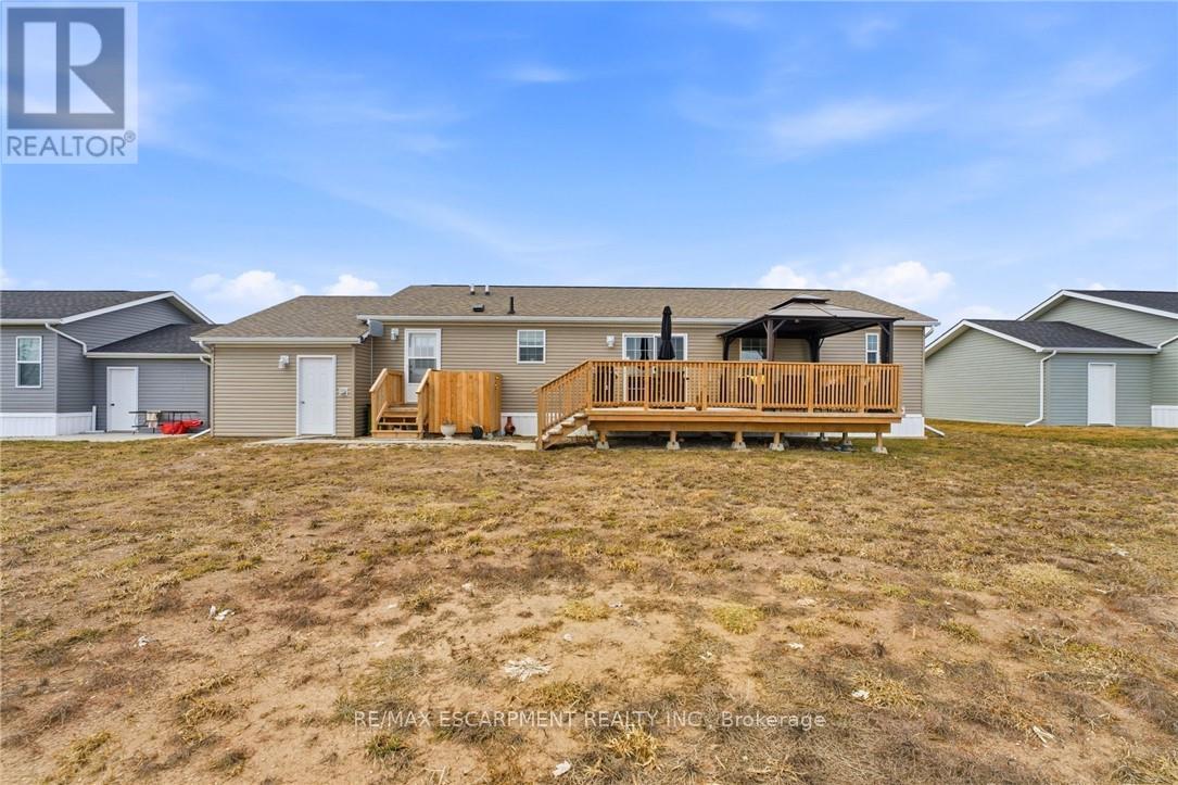 20 Hickory Hollow, Haldimand, Ontario  N0A 1L0 - Photo 32 - X12960044