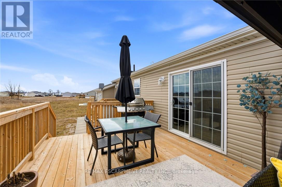 20 Hickory Hollow, Haldimand, Ontario  N0A 1L0 - Photo 37 - X12960044