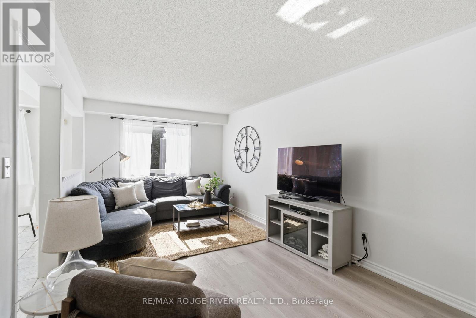 82 Havenwood Place, Whitby, Ontario  L1N 9V7 - Photo 10 - E12935476