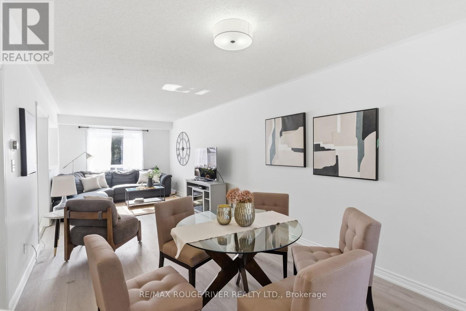 82 Havenwood Place, Whitby, Ontario  L1N 9V7 - Photo 4 - E12935476