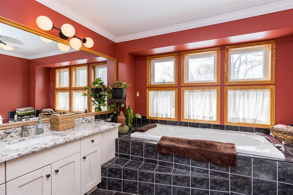 34108 East Angle Road, Portage La Prairie Rm, Manitoba  R1N 3B2 - Photo 25 - 202606240