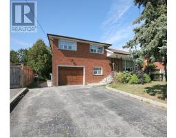 8 STANWOOD CRESCENT, Toronto, Ontario