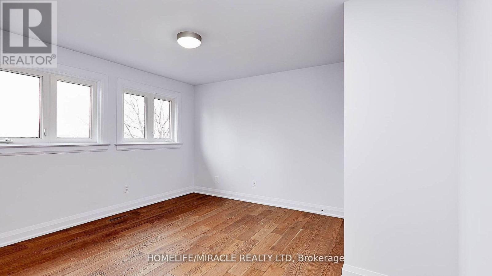 Upper - 157 Valeria Boulevard, Vaughan (East Woodbridge), Ontario  L4L 6W4 - Photo 25 - N12820496