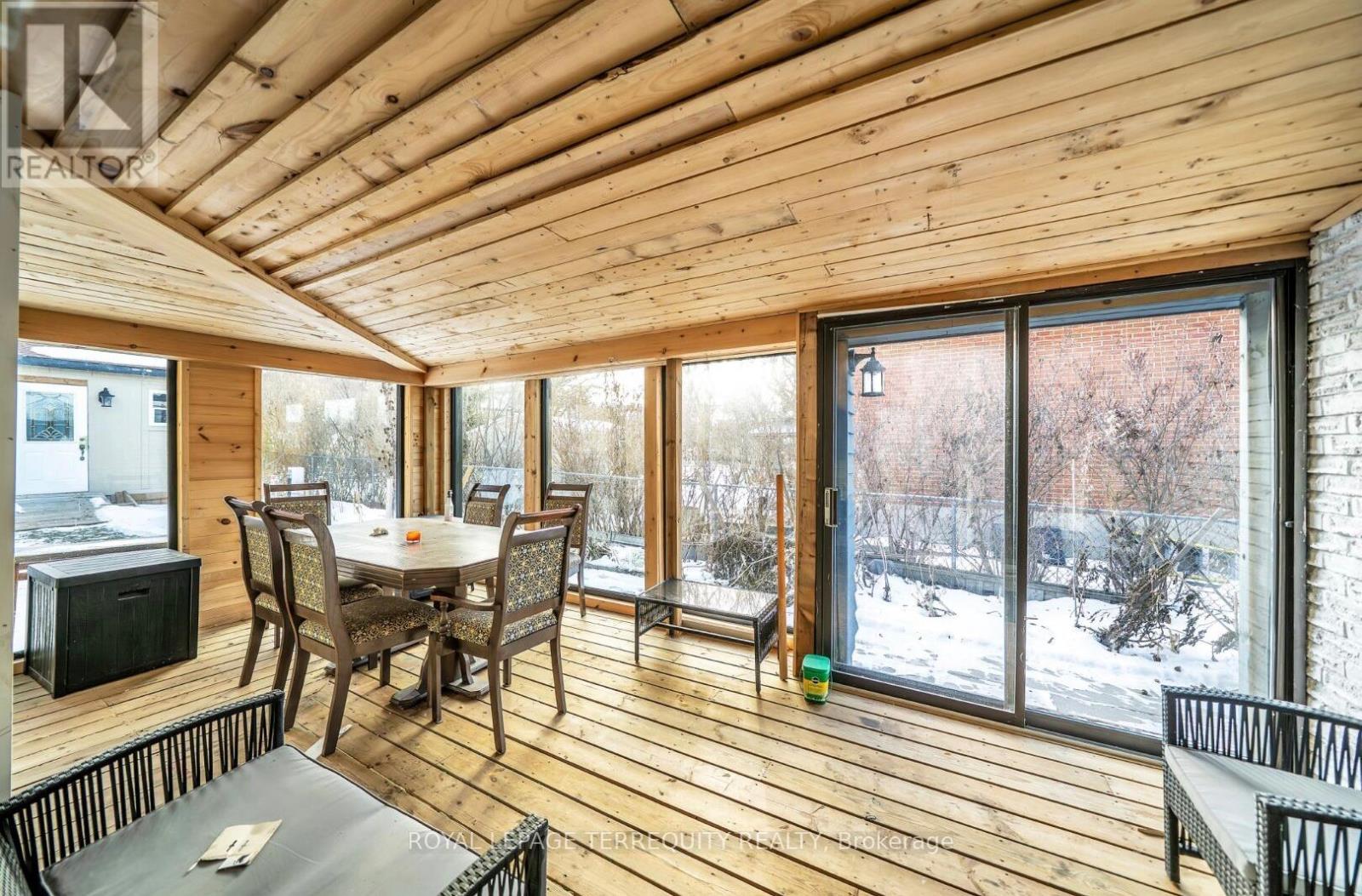 109 Thickson Road S, Whitby (Blue Grass Meadows), Ontario  L1N 2C7 - Photo 9 - E12646638