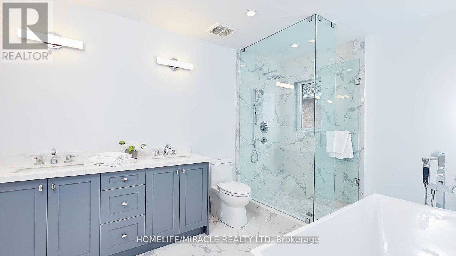 Upper - 157 Valeria Boulevard, Vaughan (East Woodbridge), Ontario  L4L 6W4 - Photo 23 - N12820496