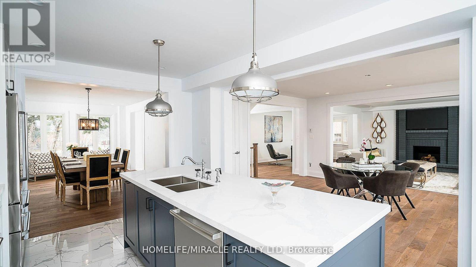 Upper - 157 Valeria Boulevard, Vaughan (East Woodbridge), Ontario  L4L 6W4 - Photo 15 - N12820496