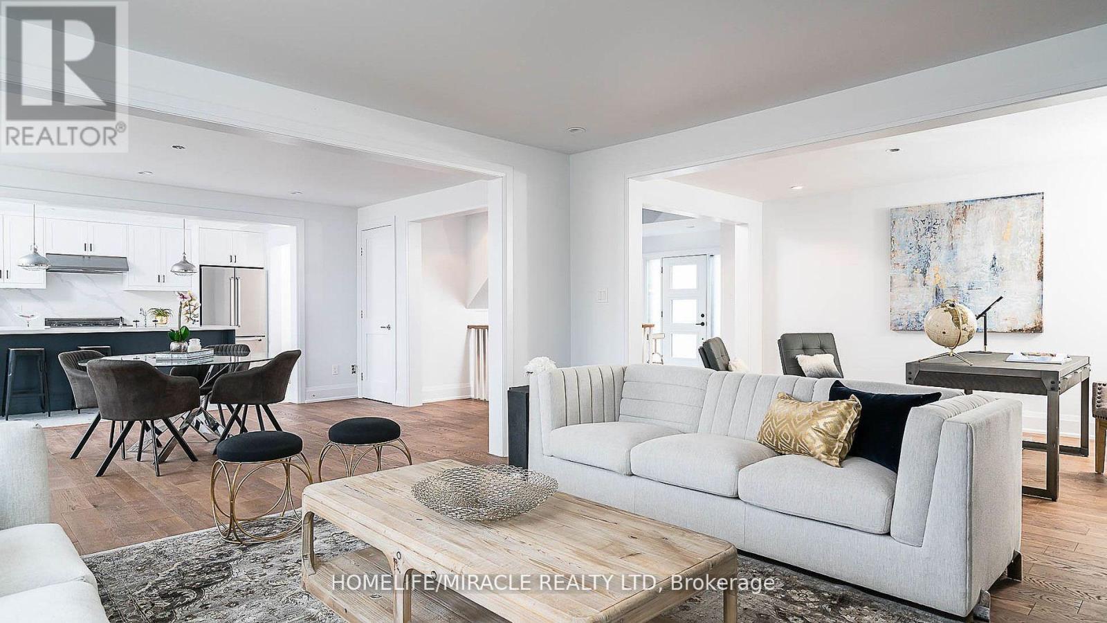 Upper - 157 Valeria Boulevard, Vaughan (East Woodbridge), Ontario  L4L 6W4 - Photo 12 - N12820496