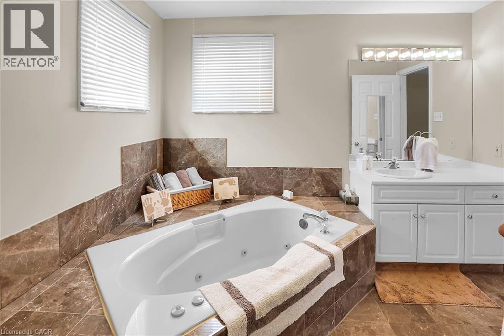 5134 Oakwood Avenue, Beamsville, Ontario  L0R 1B8 - Photo 20 - 40817790